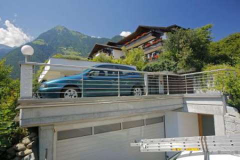 Hotel Marini, Dorf Tirol, Foto aus Augenhöhe
